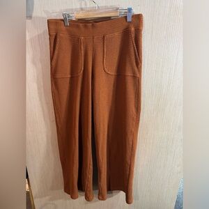 Women’s Gilly Hicks Rust Waffle-Knit Cropped Pants Size Medium